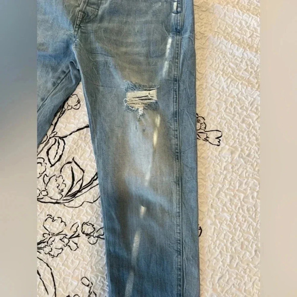 Zara distressed Jeans light‎ wash size 32 EUC - Picture 12 of 12